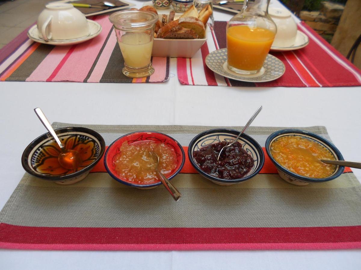 Bed and Breakfast Sous Le Neflier Нім Екстер'єр фото