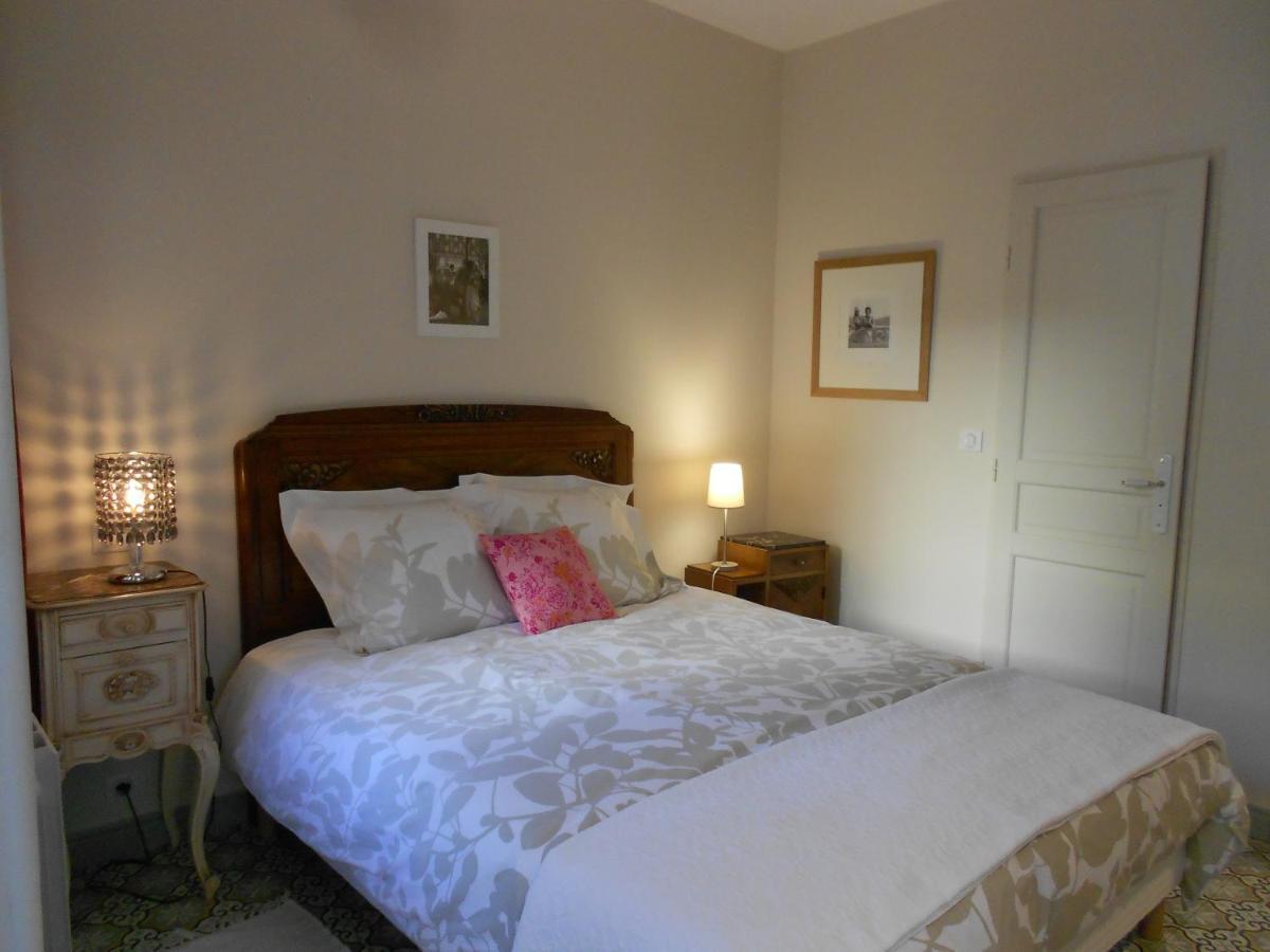Bed and Breakfast Sous Le Neflier Нім Екстер'єр фото