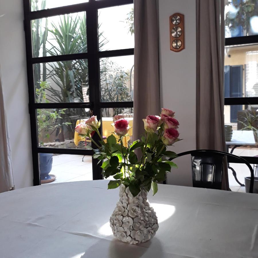Bed and Breakfast Sous Le Neflier Нім Екстер'єр фото